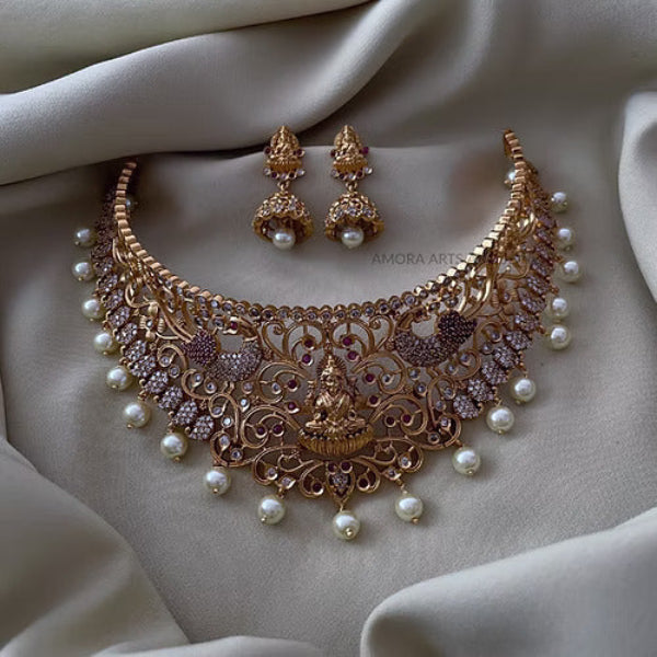 Antique Polished High Neck Choker